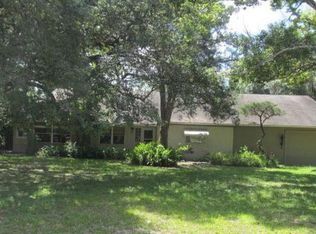 9610 Lakeview Dr, New Pt Richey, FL 34654