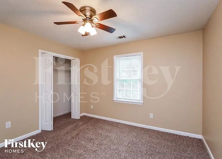 2107 Amherst Trl SE — Photo 12
