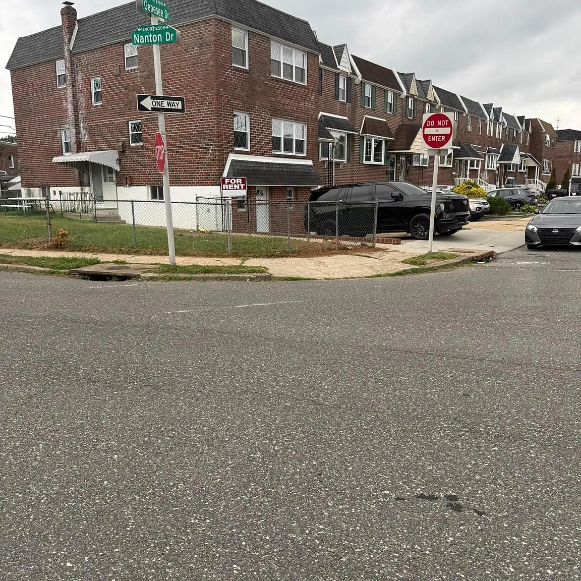 2 bed, 1722 sqft, $1,800 — Photo 3