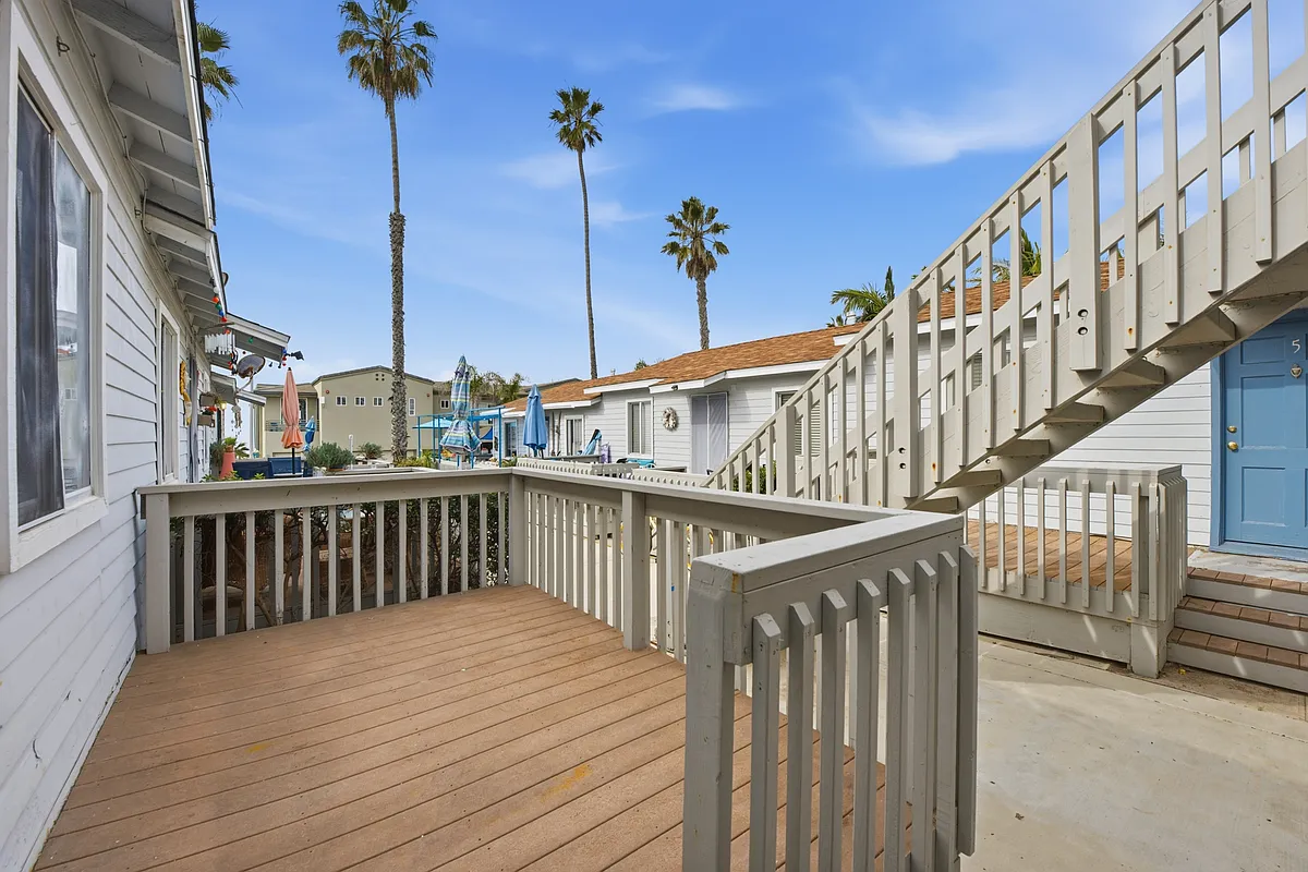Photo 2 of 19 - 920 S Pacific St #6 - Oceanside, CA Building Photo - 920 S Pacific St #6