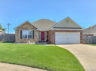 3527 Trolley, Bartlesville, OK 74006