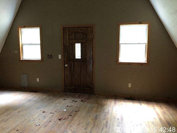 5th image of Paddock Ln