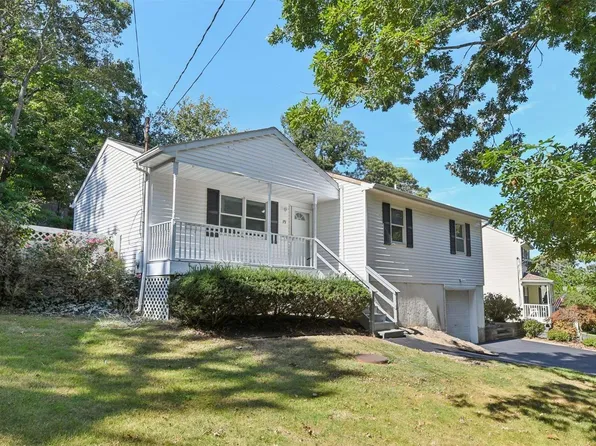 79 Friendship Drive, Rocky Point, NY 11778