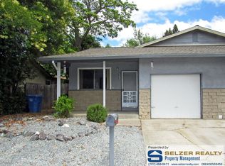 730 El Rio St #B, Ukiah, CA 95482