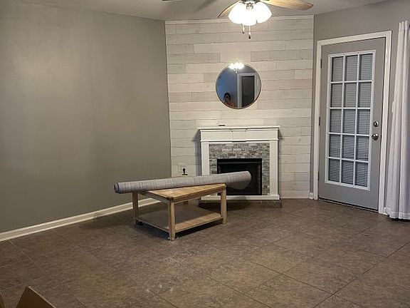 5th image of 8085 Creekwood Cir E