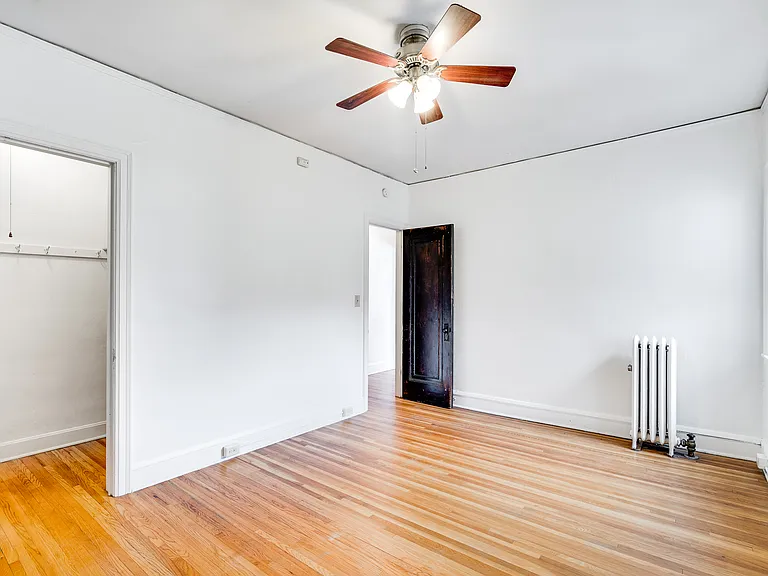 Summit Hill Apartments — Photo 40