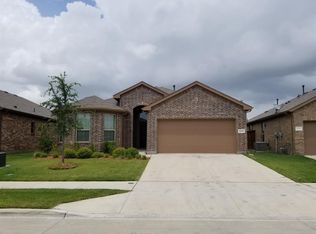 9256 Flying Eagle Ln, Fort Worth, TX 76131