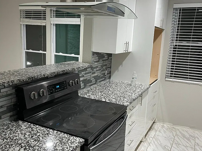 5815 Phoenix Dr #3 — Photo 5