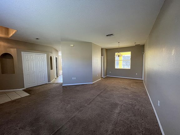 4th image of 539 Bassett Dr
