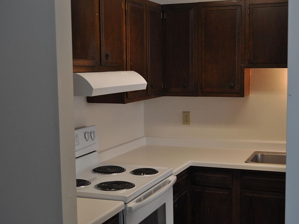 1st image of 644 2nd Ave E #2BL