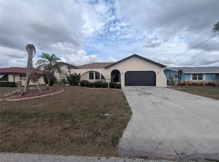 110 Peckham St SW, Pt Charlotte, FL 33952