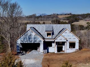 6 Leesville Rd, Evington, VA 24550