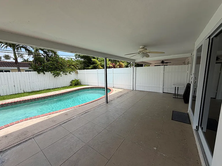 498 W Conference Dr #N — Photo 18