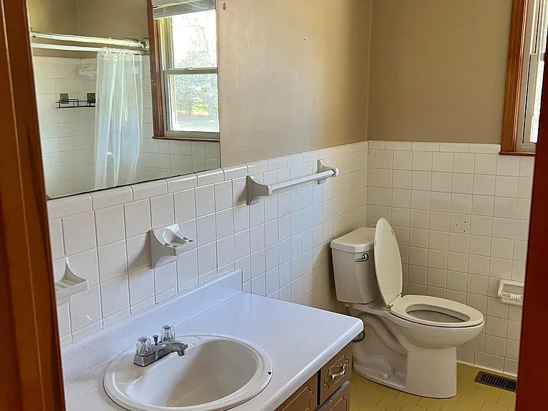 324 Old Dunbar Cave Rd — Photo 10