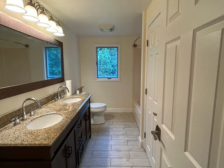110 Main Blvd — Photo 7