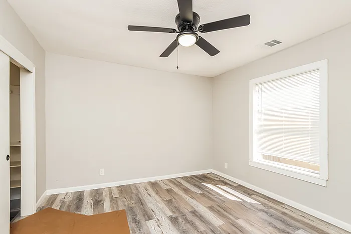 2628 S Marsalis Ave — Photo 12