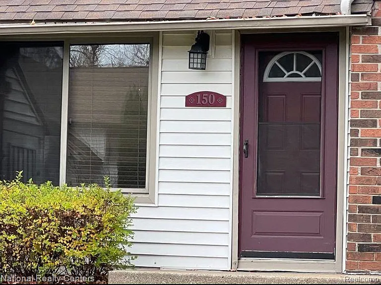7210 Bluewater Dr #150 — Photo 2