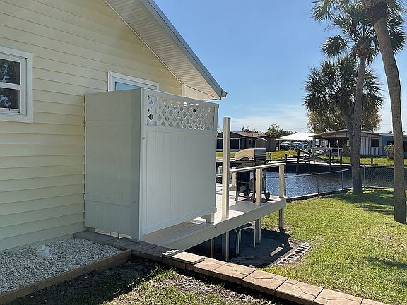 5th image of 9663 SW Marina Dr
