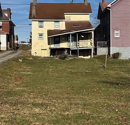 2nd image of 2822 Main St