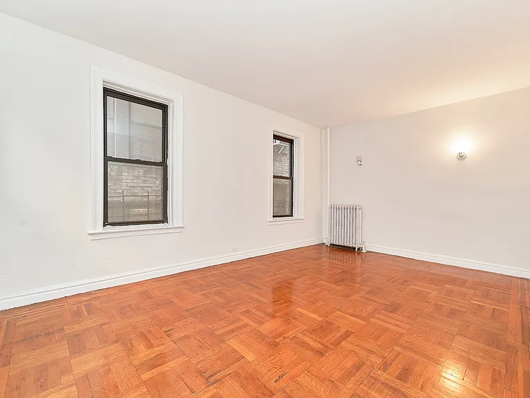 56 Bennett Ave #1K — Photo 5