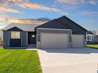 4017 S Infield Ave, Sioux Falls, SD 57110