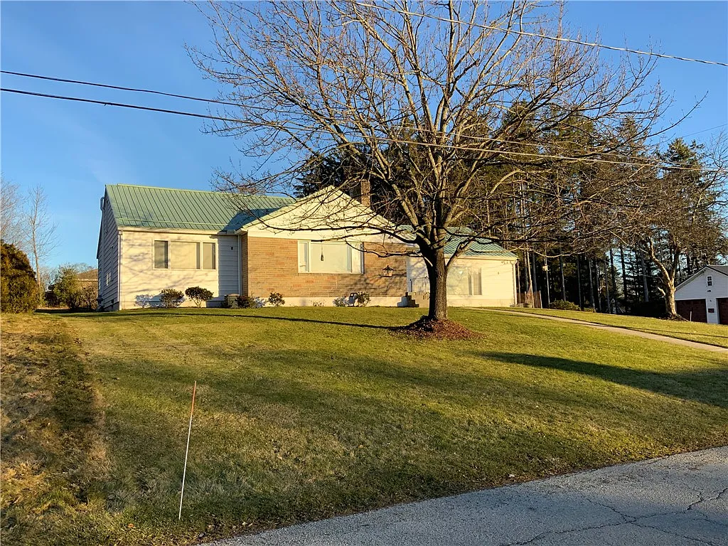 217 Scott Ave photo 1