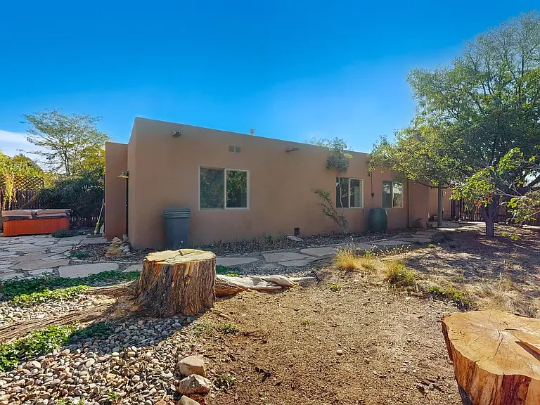 Escondida Ct — Photo 18