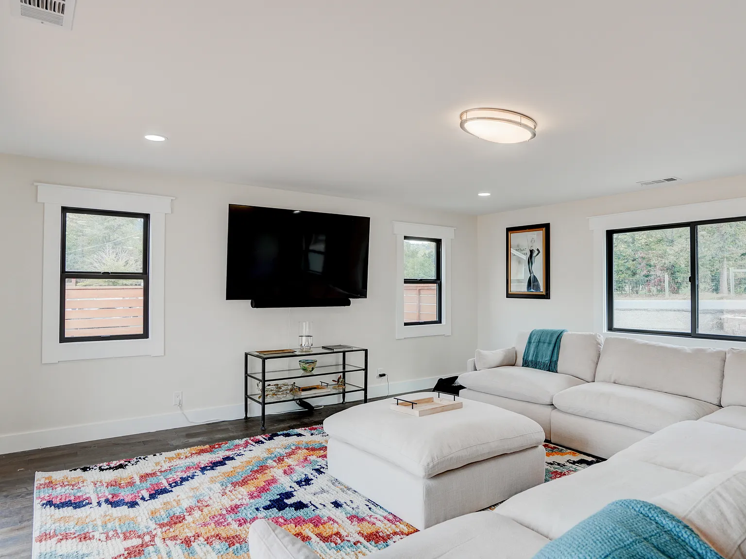 3 bed, 1621 sqft, $4,000 — Photo 4