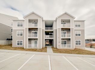 1423 Park West Ct UNIT 100, Imperial, MO 63052