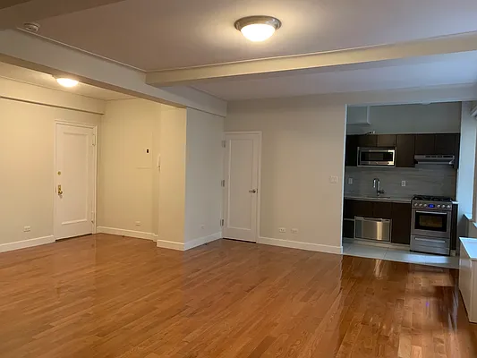 Rented by Stonehenge NYC LLC | media 3