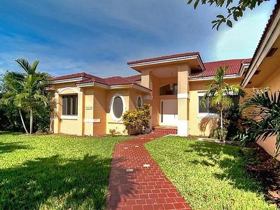 16330 SW 88th Pl, Palmetto Bay, FL, 33157