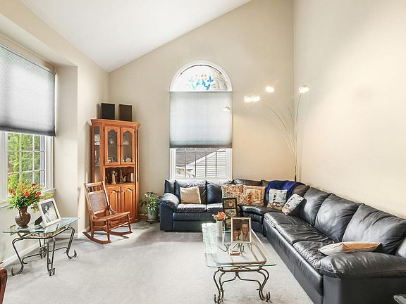 2nd image of 19316 Mossbrook Ct