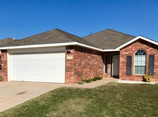 2016 100th St, Lubbock, TX 79423