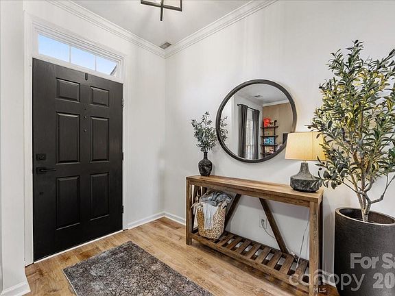 5th image of 9627 Brookmere Ln