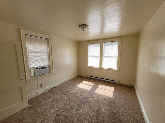 5th image of 1727 E Ocean View Ave #1