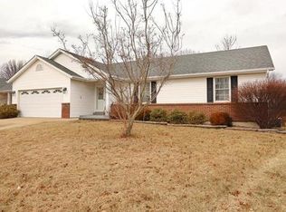 2646 Brook Meadow Ln, O'Fallon, MO 63368