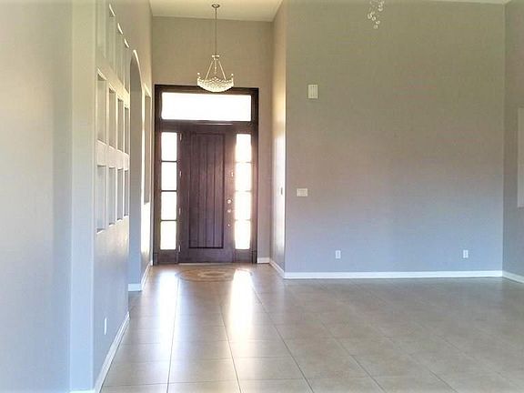 4th image of 2428 Carianna Ave
