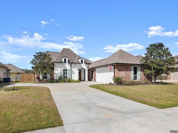 13163 Moss Pointe Dr, Geismar, LA 70734