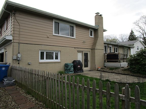 2nd image of 454 Hartz Ave