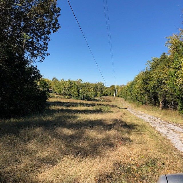 2nd image of 745 Spring Creek Ln
