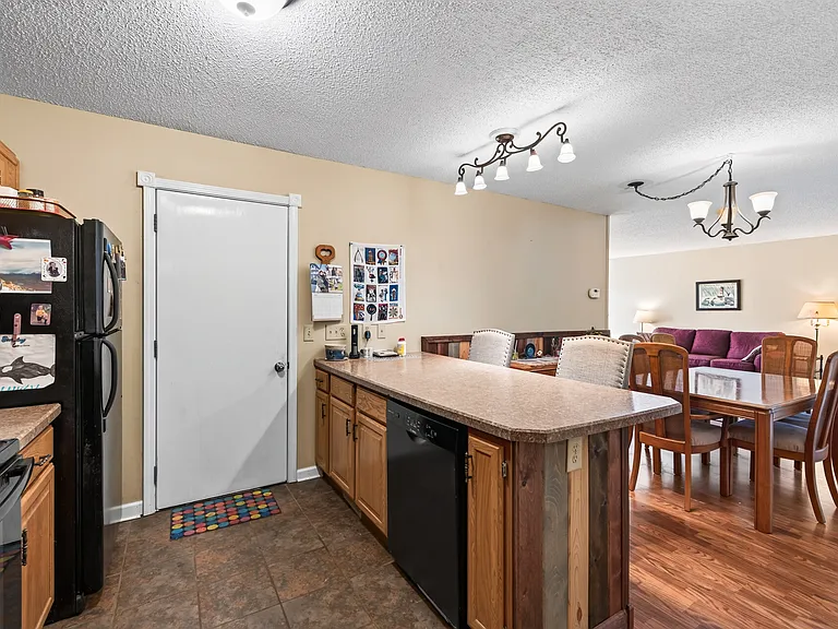 1518 Cottage Dr — Photo 6