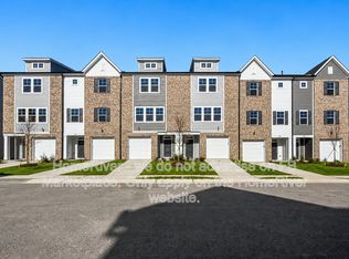 1924 Enniscorthy St, Fuquay Varina, NC 27526