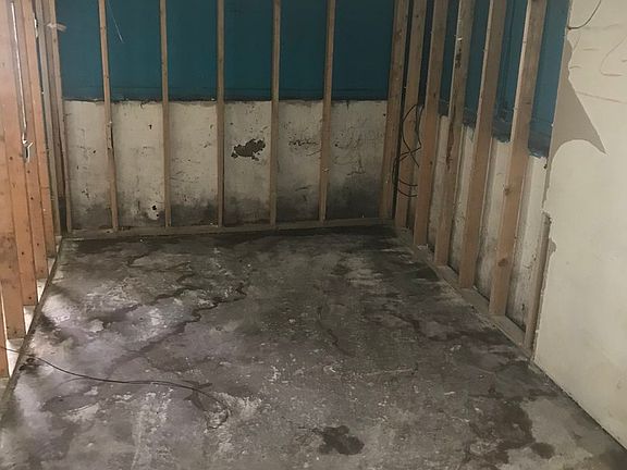 3rd image of 10746 S Wentworth Ave