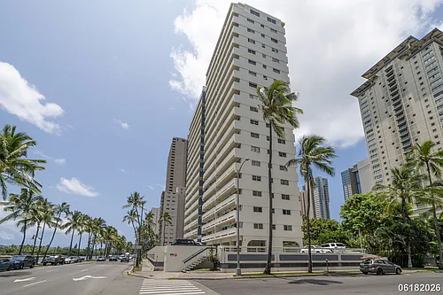 2085 Ala Wai Blvd Photo 1
