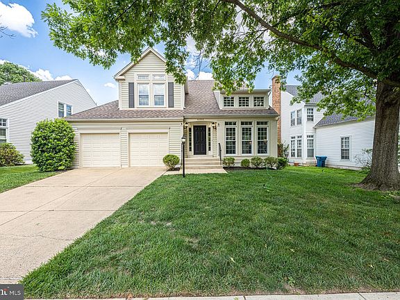 2nd image of 43990 Louisa Dr