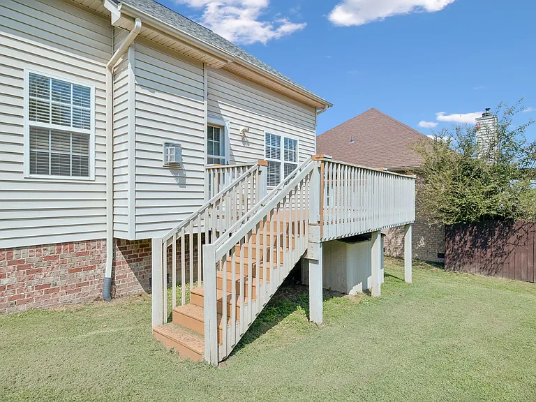 7952 Oakfield Grv — Photo 44