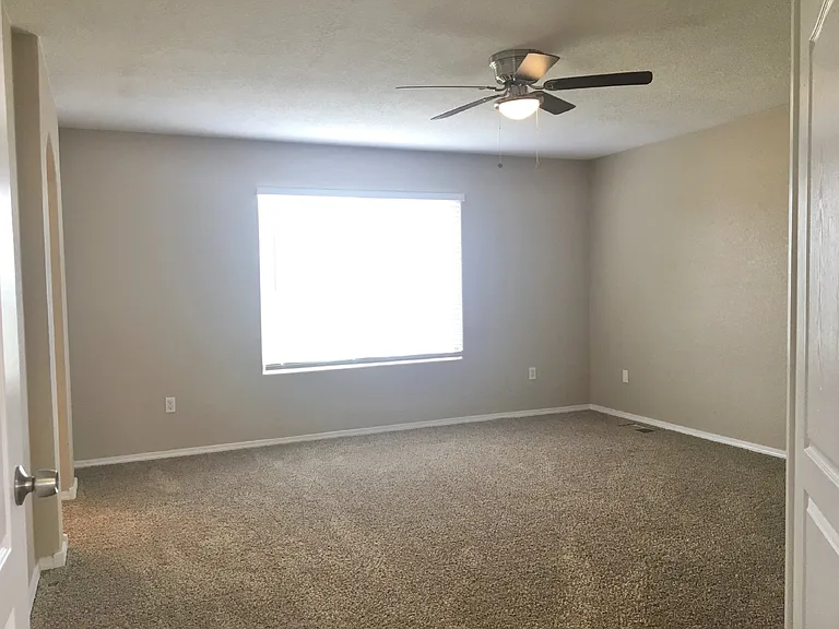 1941 Cortina Loop SE — Photo 21