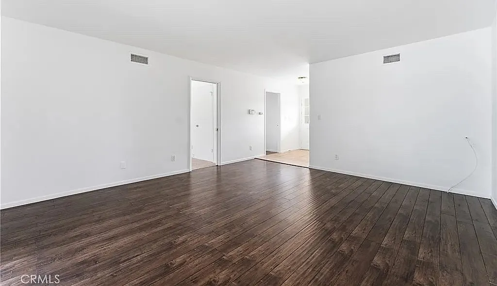 4 bed, 1886 sqft, $3,400 — Photo 2
