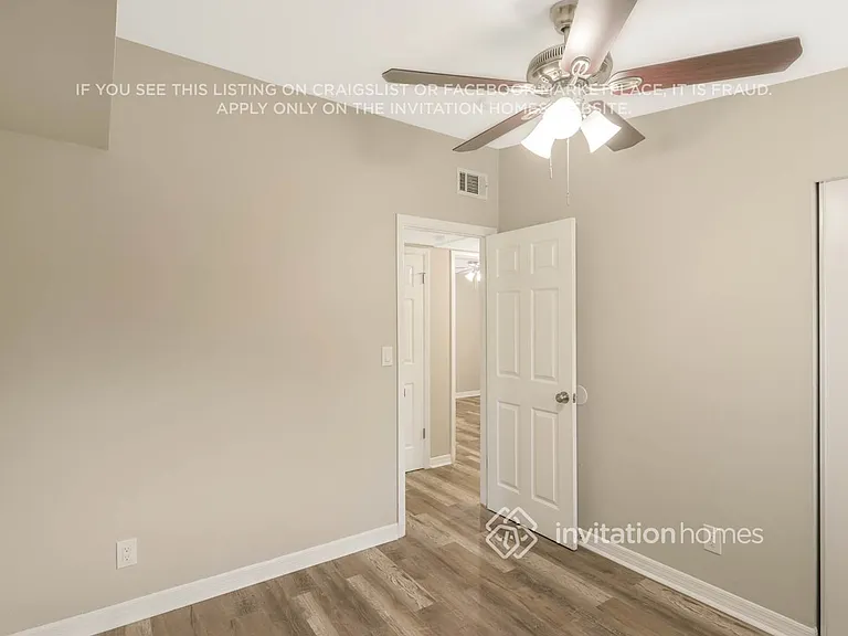 8648 79th Pl — Photo 11
