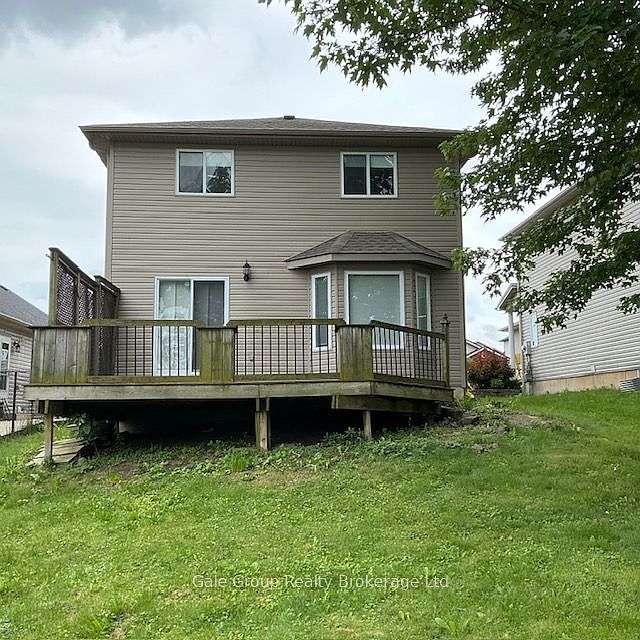 2nd image of 61 Kerr Cres